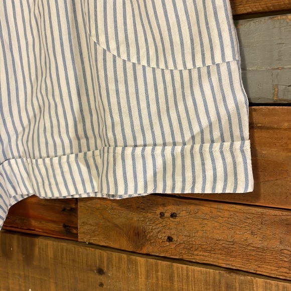 NWT And Now This Chambray & White Striped Shorts - Picture 5 of 6